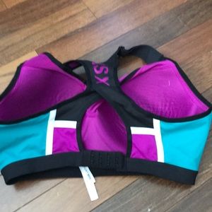 Victoria's Secret Intimates & Sleepwear - VSX Sport Bra 34ddd Victoria's Secret Intimates & Sleepwear - VSX Sport Bra 34ddd